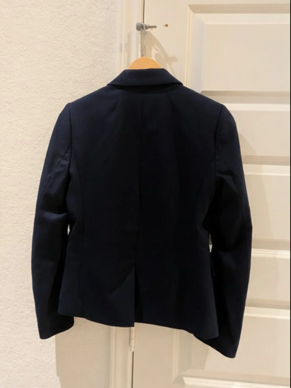 J.Crew Navy Wool Blend Gold Crest Button Blazer Size 2 - Picture 2 of 9